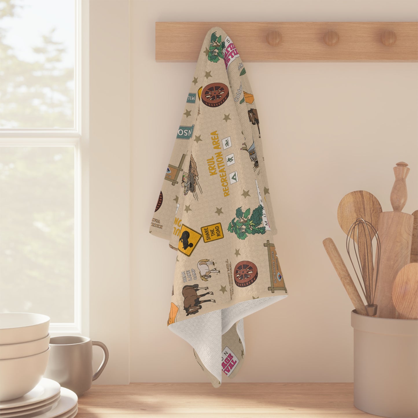 Kitchen Towel with Munson, FL in beige